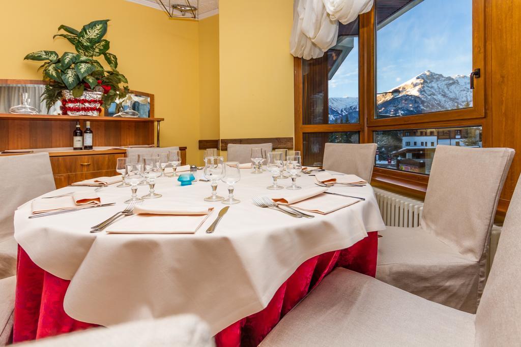 Hotel Relais Des Alpes Sauze D'Oulx Exterior photo